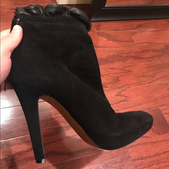 Givenchy suede booties - Picture 2 of 7